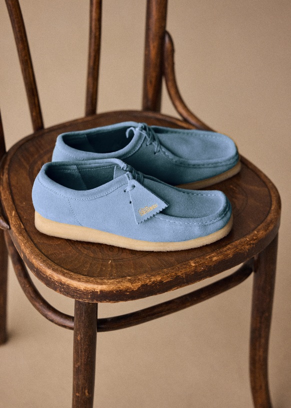 Blue clarks wallabees online