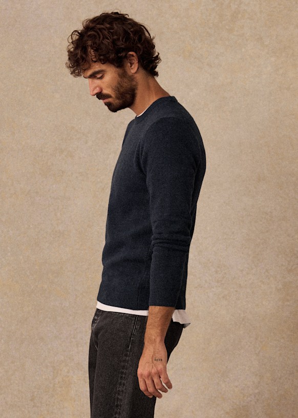 Sweater Flynn