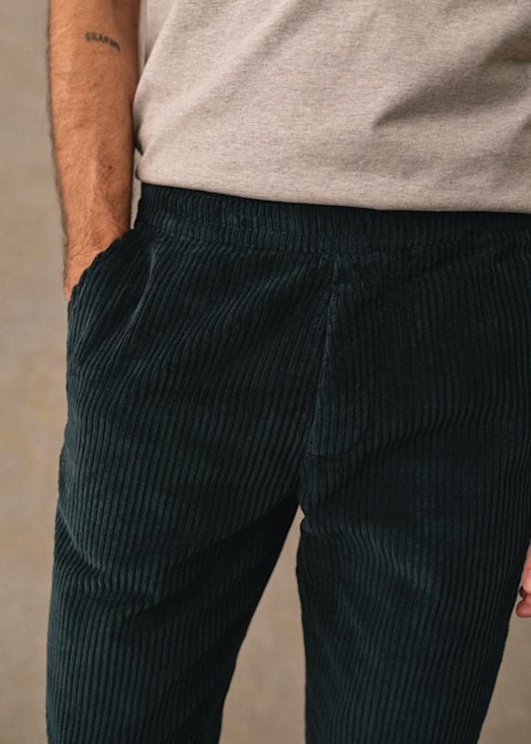 Danny Velvet Trousers - Dark Green - Organic cotton - organic