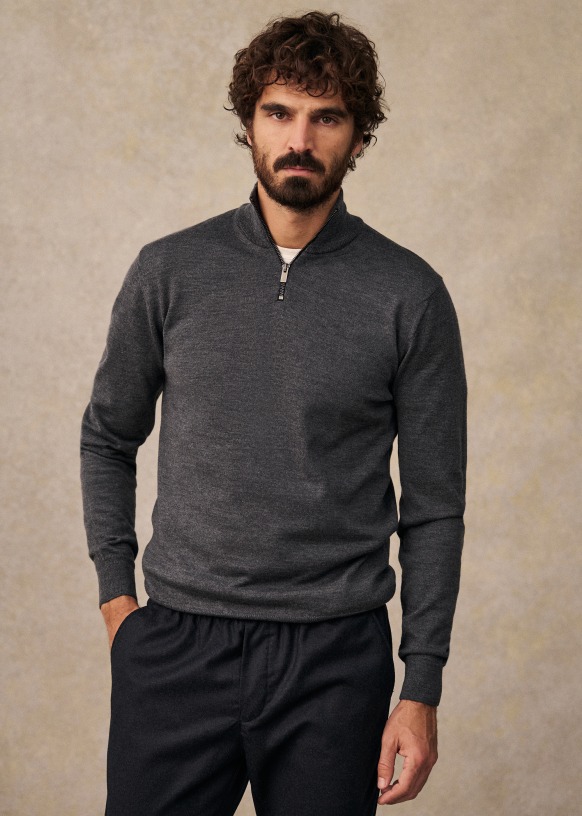 ち*は様 sezane ネイビー長袖トップス ち*は様 sezane ネイビー長袖