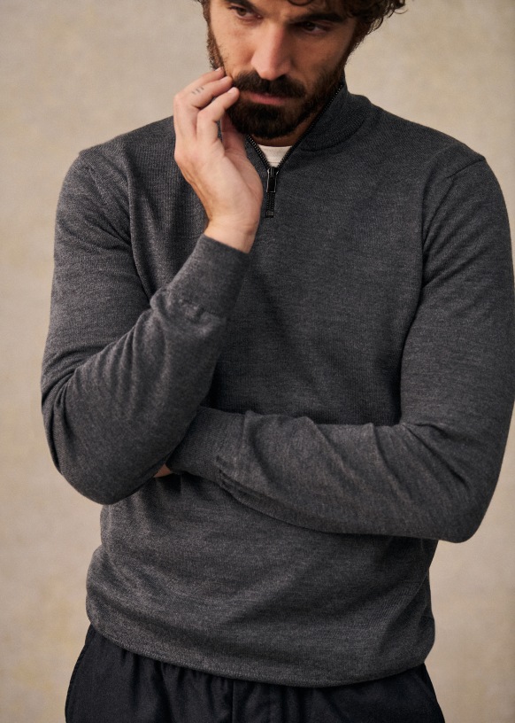 Matthis Sweater - Navy - Merino Wool - Sézane
