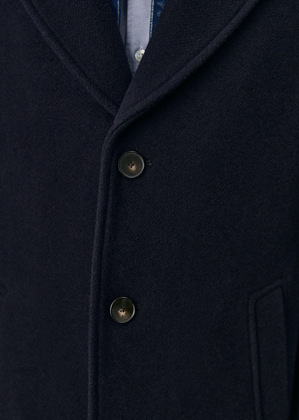 Coat Hugh