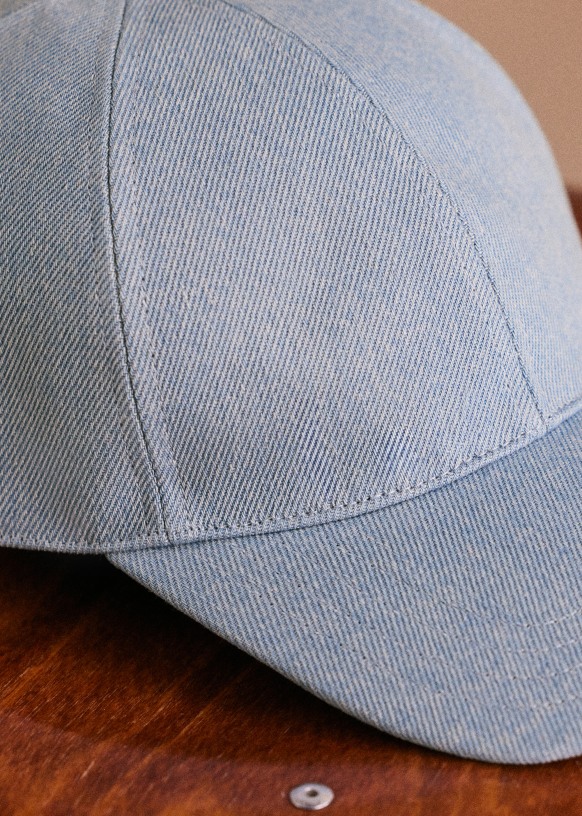 NWT Sézane Chase Denim Cap - Ecru Chase Denim Cap - Light Denim - Organic cotton - organic  main image 3