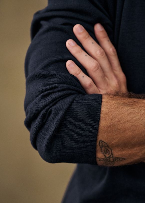 ち*は様 sezane ネイビー長袖トップス ち*は様 sezane ネイビー長袖トップス Max Shirt - Deep Blue