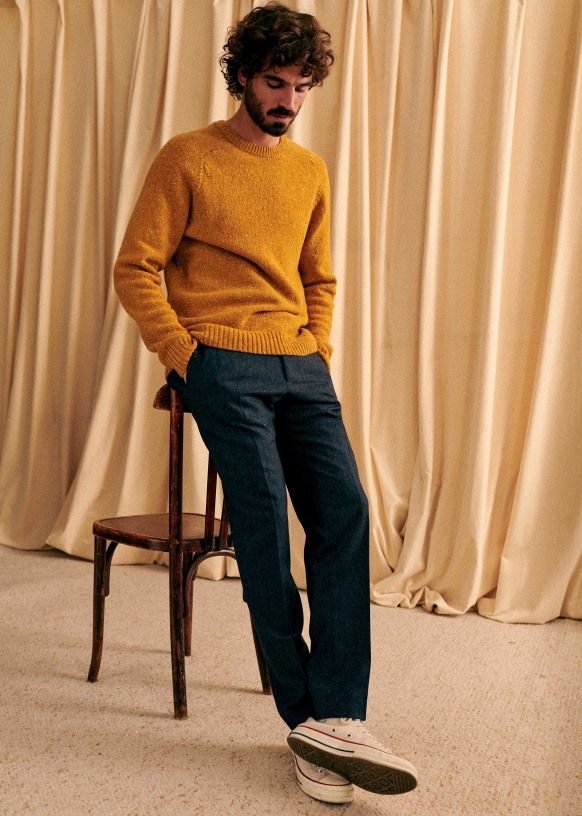 Mustard sweater hotsell outfit men