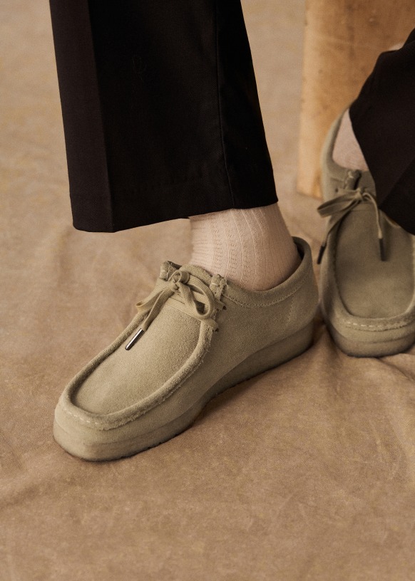 Clarks wallabees maple suede hot sale